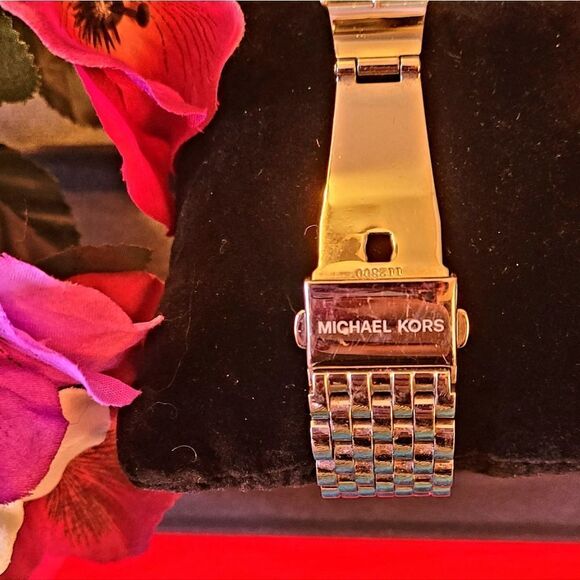 MICHAEL KORS CHRONOGRAPH SILVER WATCH main image 4